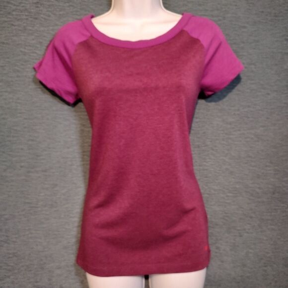 Nike zippered back, golf top size small - Picture 1 of 4
